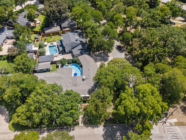 4115 Bellaire Drive S, Fort Worth, TX 76109