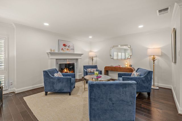 4115 Bellaire Drive S, Fort Worth, TX 76109