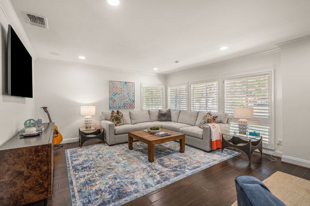 4115 Bellaire Drive S, Fort Worth, TX 76109