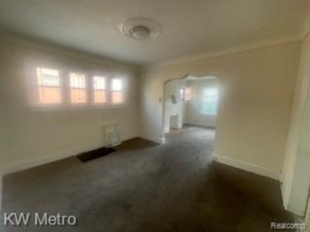 15895 Cloverlawn Street, Detroit, MI 48238