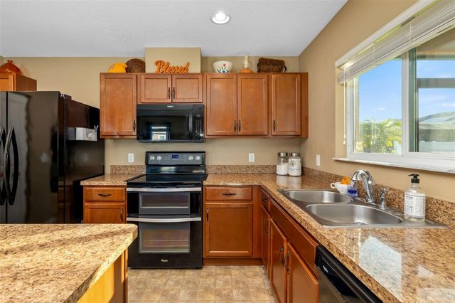 6406 2ND STREET E, Bradenton, FL 34203