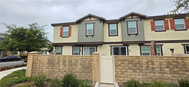 22041 Barrington Way, Saugus, CA 91350