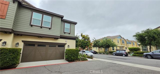 22041 Barrington Way, Saugus, CA 91350