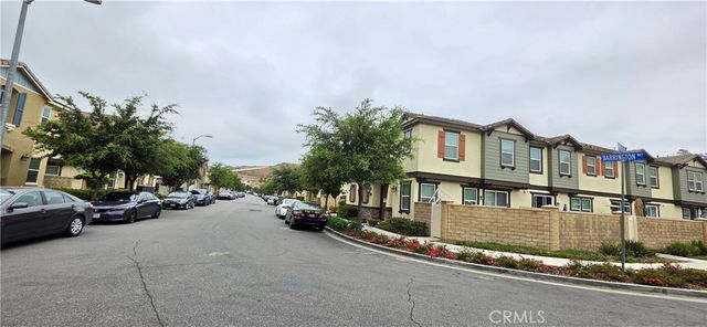 22041 Barrington Way, Saugus, CA 91350