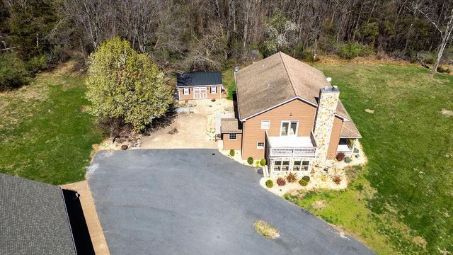 840 COMMERCE RD, Staunton, VA 24401