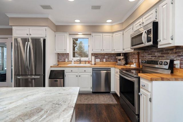 840 COMMERCE RD, Staunton, VA 24401