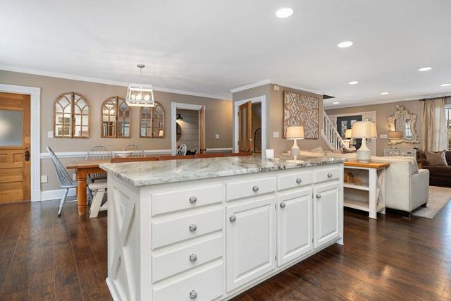 840 COMMERCE RD, Staunton, VA 24401