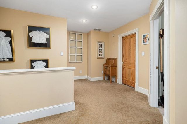 840 COMMERCE RD, Staunton, VA 24401