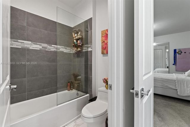 8086 NW 47th Ter, Doral, FL 33166