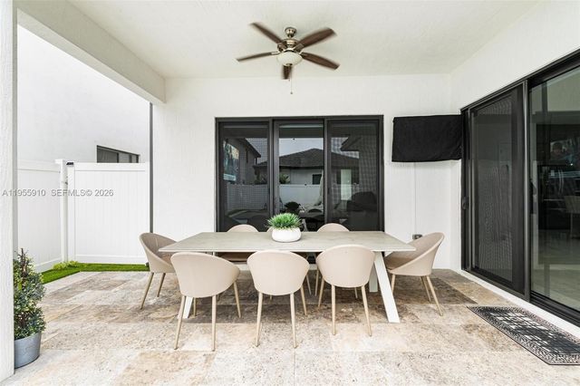 8086 NW 47th Ter, Doral, FL 33166