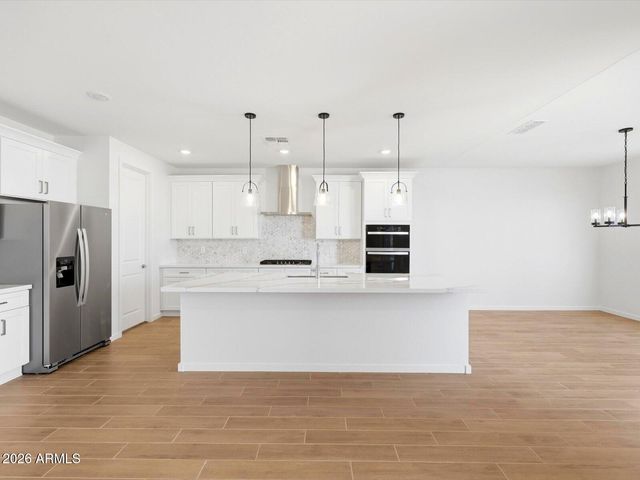 17671 W COLLEGE Drive, Goodyear, AZ 85395