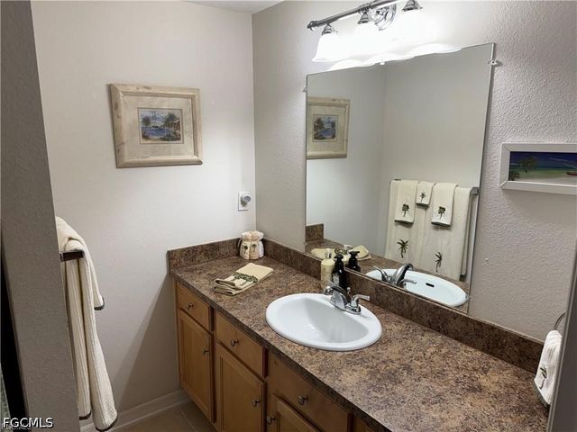 3326 N Key DR 5, North Fort Myers, FL 33903