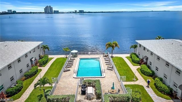 3326 N Key DR 5, North Fort Myers, FL 33903