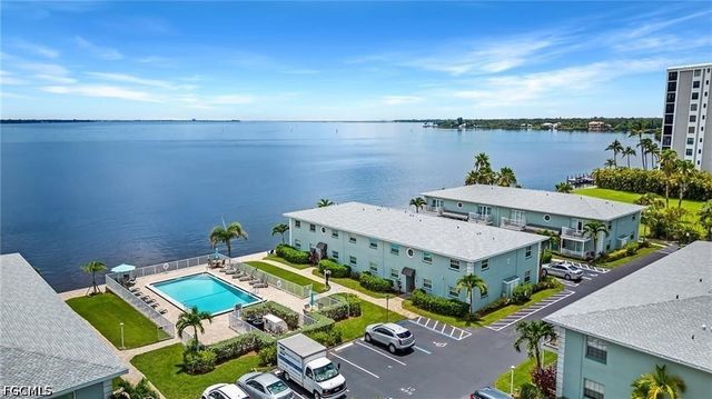 3326 N Key DR 5, North Fort Myers, FL 33903