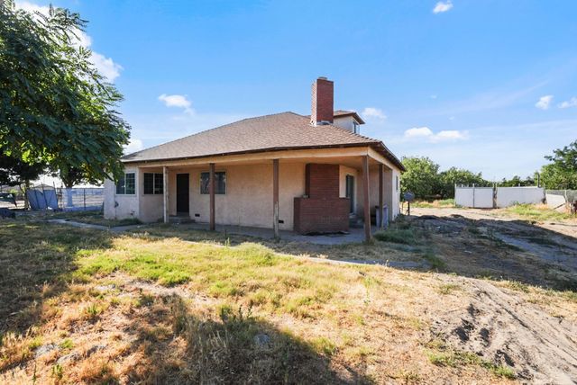 2007 W Glenwood Ave, Turlock, CA 95380