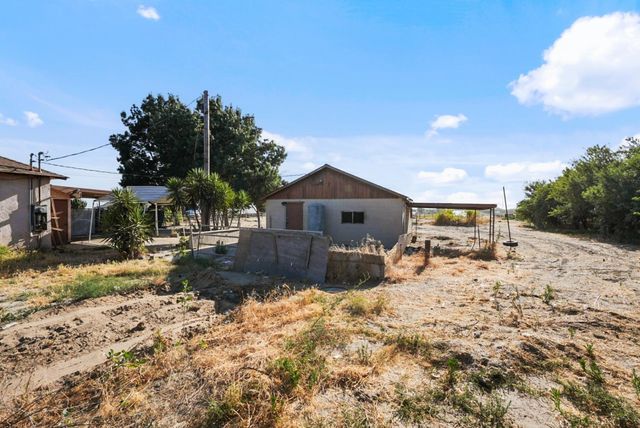 2007 W Glenwood Ave, Turlock, CA 95380