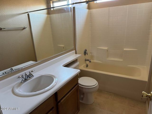 5322 W Odeum Lane, Phoenix, AZ 85043