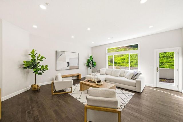 18400 Lakeview Court, Los Gatos, CA 95033