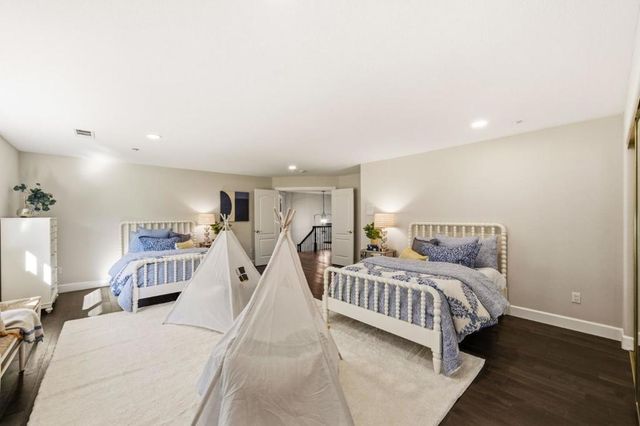 18400 Lakeview Court, Los Gatos, CA 95033