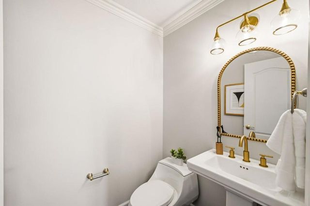 18400 Lakeview Court, Los Gatos, CA 95033