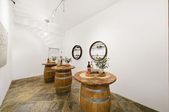 18400 Lakeview Court, Los Gatos, CA 95033