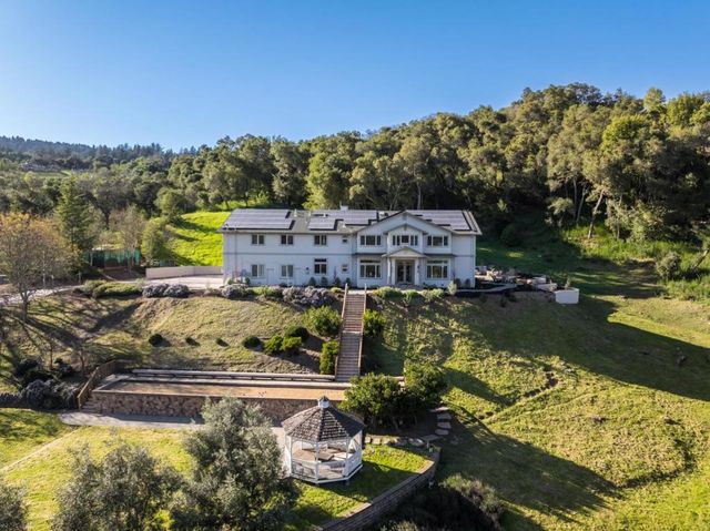 18400 Lakeview Court, Los Gatos, CA 95033