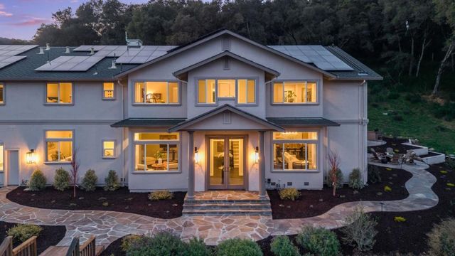 18400 Lakeview Court, Los Gatos, CA 95033