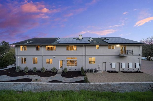 18400 Lakeview Court, Los Gatos, CA 95033