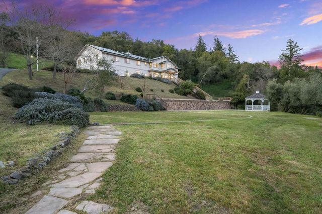 18400 Lakeview Court, Los Gatos, CA 95033