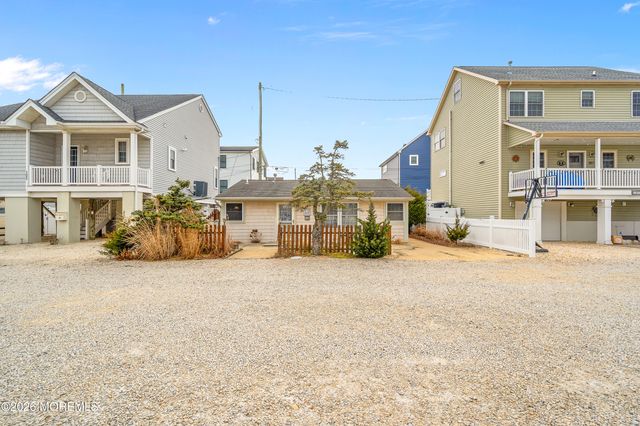 105 Dolphin Drive, Ortley Beach, NJ 08751