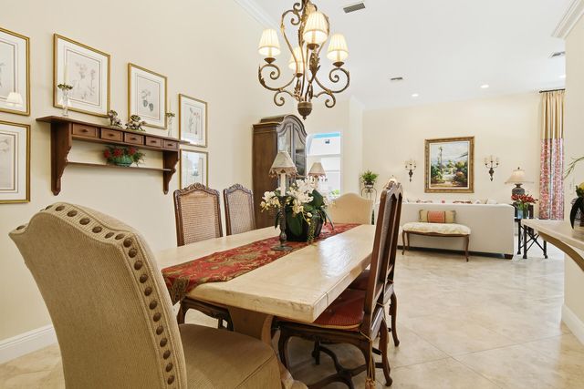 221 Green Point Circle, Palm Beach Gardens, FL 33418