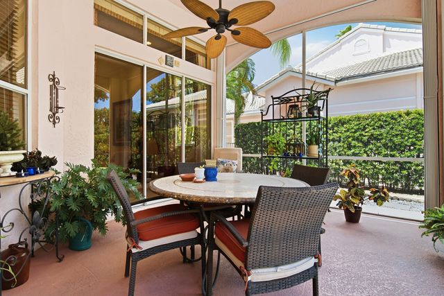 221 Green Point Circle, Palm Beach Gardens, FL 33418
