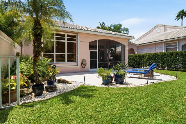 221 Green Point Circle, Palm Beach Gardens, FL 33418