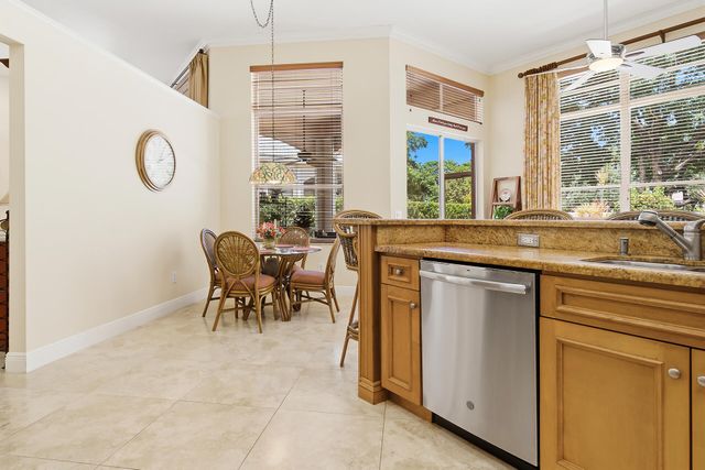 221 Green Point Circle, Palm Beach Gardens, FL 33418
