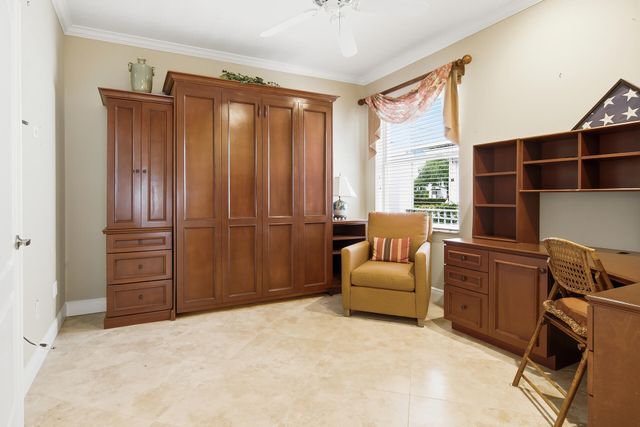 221 Green Point Circle, Palm Beach Gardens, FL 33418