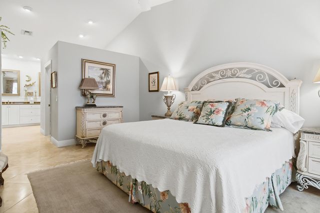 221 Green Point Circle, Palm Beach Gardens, FL 33418