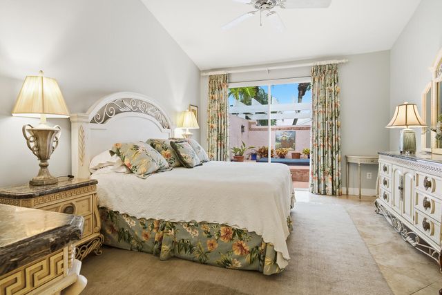 221 Green Point Circle, Palm Beach Gardens, FL 33418