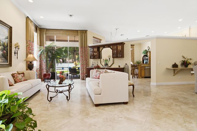 221 Green Point Circle, Palm Beach Gardens, FL 33418