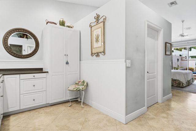 221 Green Point Circle, Palm Beach Gardens, FL 33418