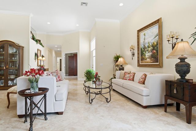 221 Green Point Circle, Palm Beach Gardens, FL 33418