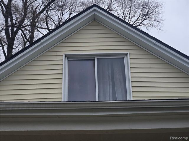 8976 Mcclellan Street, Detroit, MI 48213