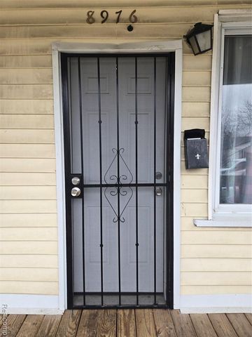 8976 Mcclellan Street, Detroit, MI 48213