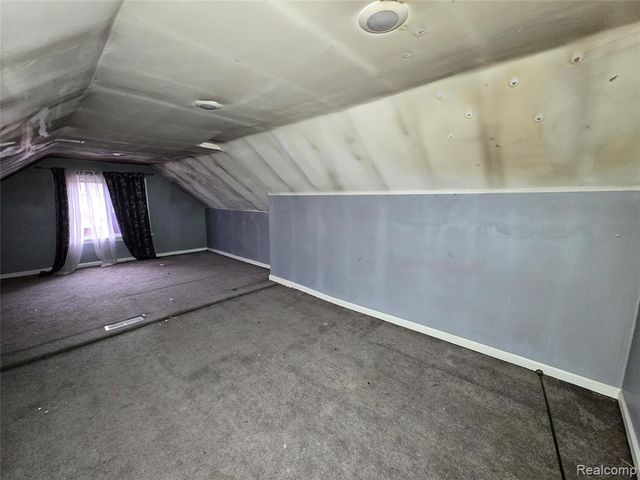 8976 Mcclellan Street, Detroit, MI 48213