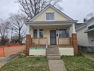 8976 Mcclellan Street, Detroit, MI 48213