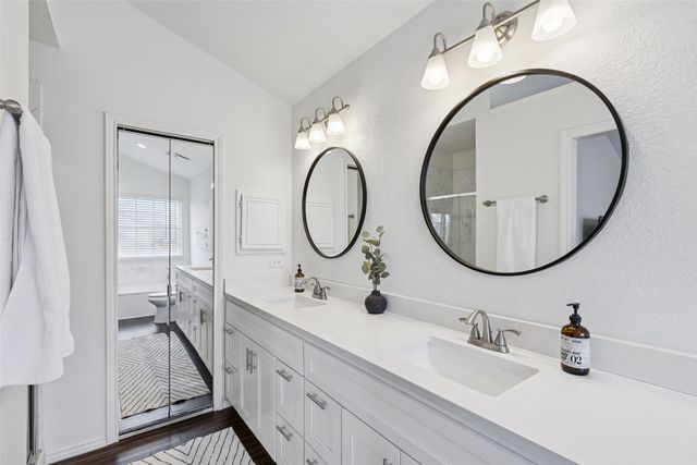 705 Timbercreek Drive, Hurst, TX 76053