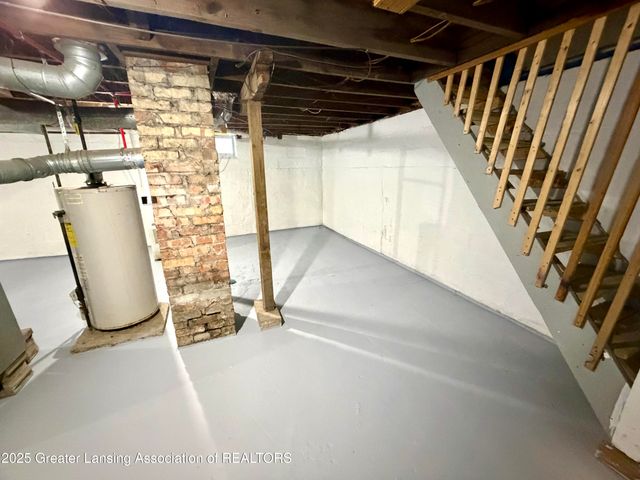 1335 N Martin Luther King Junior Boulevard, Lansing, MI 48915