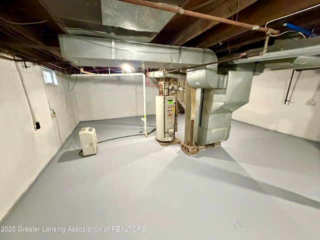 1335 N Martin Luther King Junior Boulevard, Lansing, MI 48915