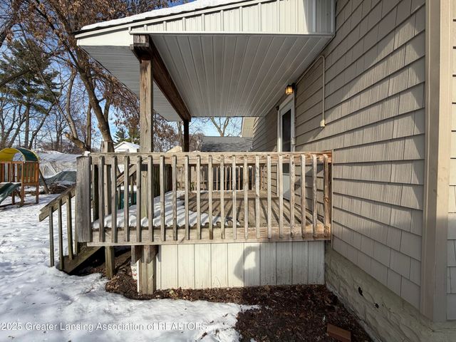 1335 N Martin Luther King Junior Boulevard, Lansing, MI 48915