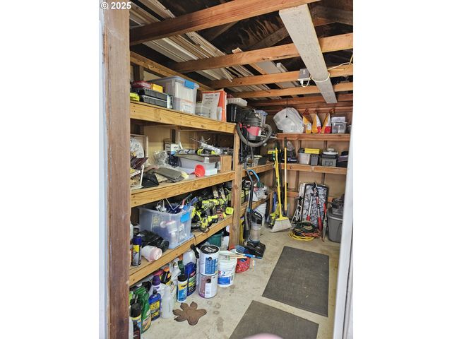 1200 E CENTRAL Ave 139, Sutherlin, OR 97479