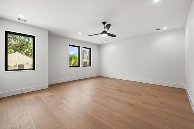 5409 Chevy Chase D, Houston, TX 77056